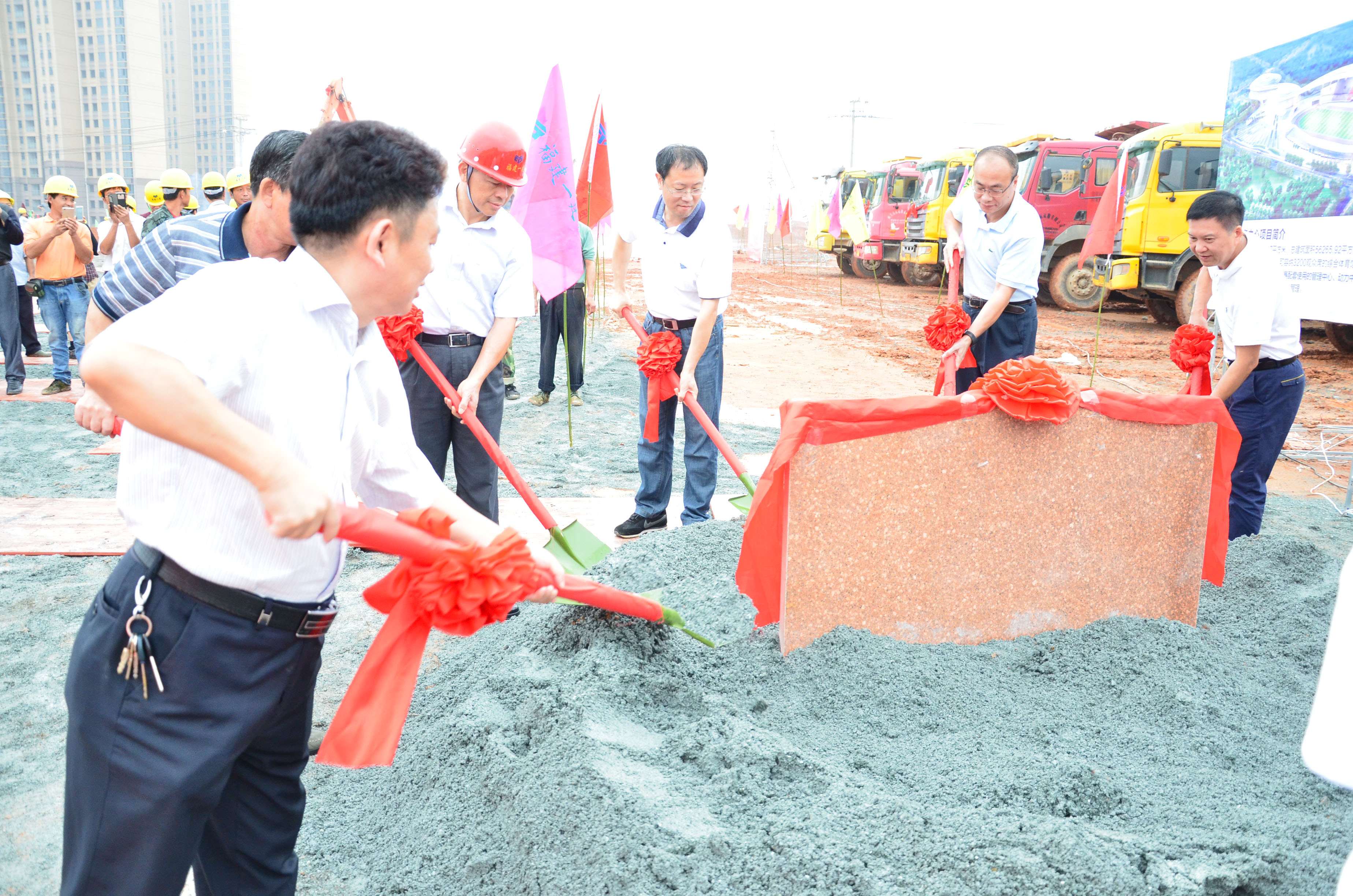 邵武市体育中心项目进行开工奠基典礼.JPG